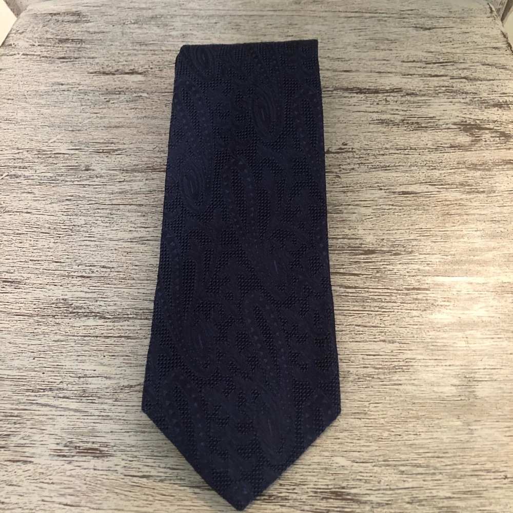 Nordstrom Robert Talbots Embroidered Navy Tie